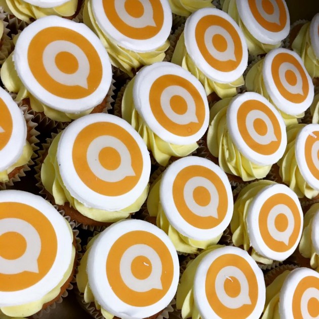 logo cupcakes